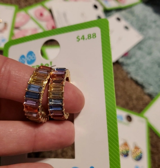 Bundle of spring/ easter dress up earrings - Picture 6 of 7